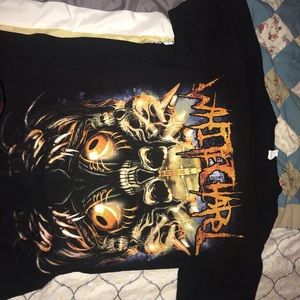 White Chapel Skull band shirt!